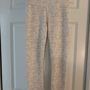 Fabletics Cream and Tan PowerHold Leggings